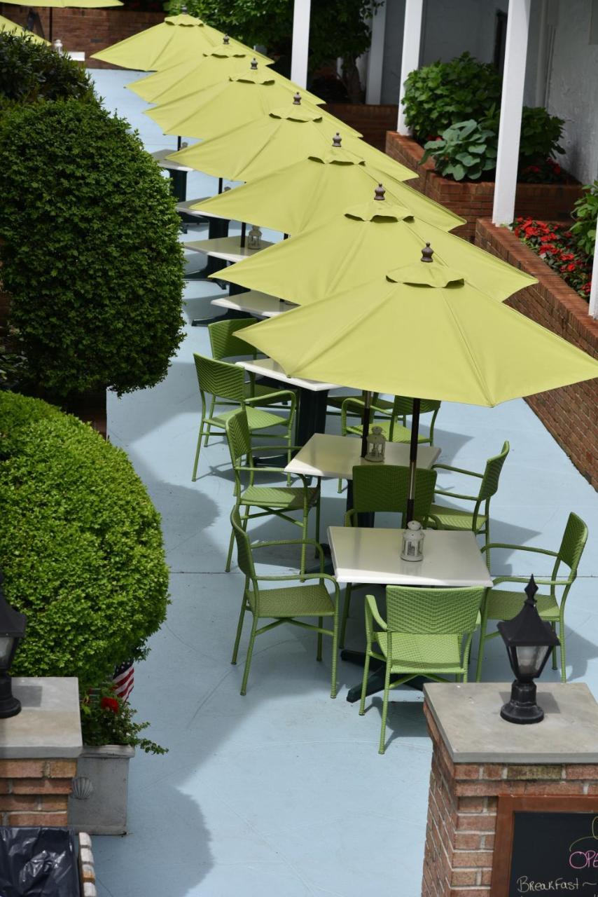 Southampton Inn Екстер'єр фото