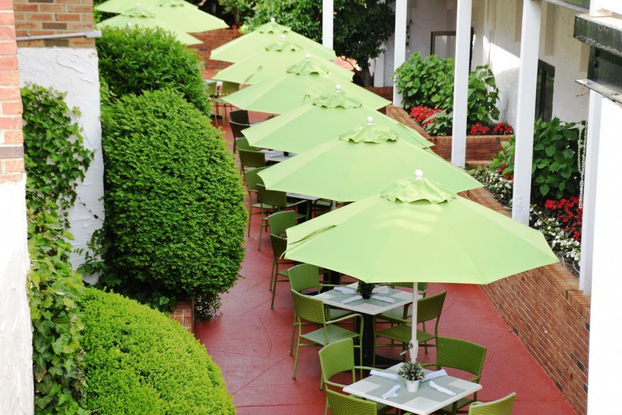 Southampton Inn Екстер'єр фото